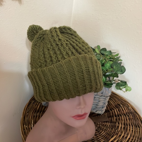 Two Handmade Cable Knit Hats/ Orange & Green - Picture 3 of 5